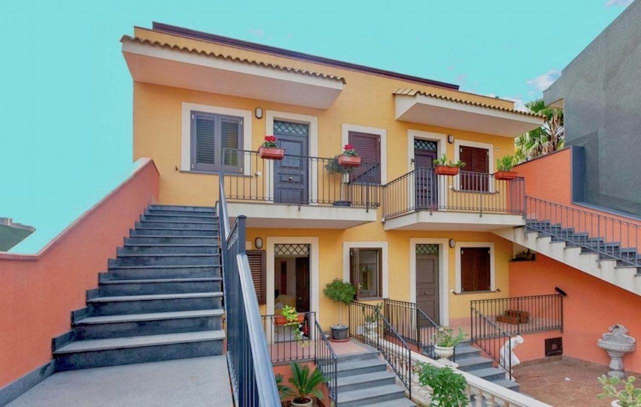 Adriana Casa Vacanze Mare Etna Sicilia أتشيريالي المظهر الخارجي الصورة
